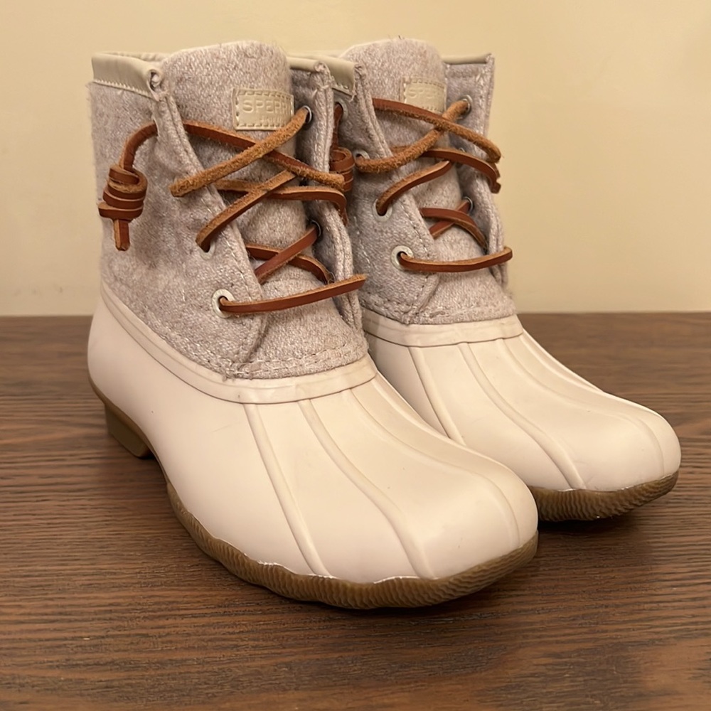 Sperry Saltwater Boots Off White Size 12